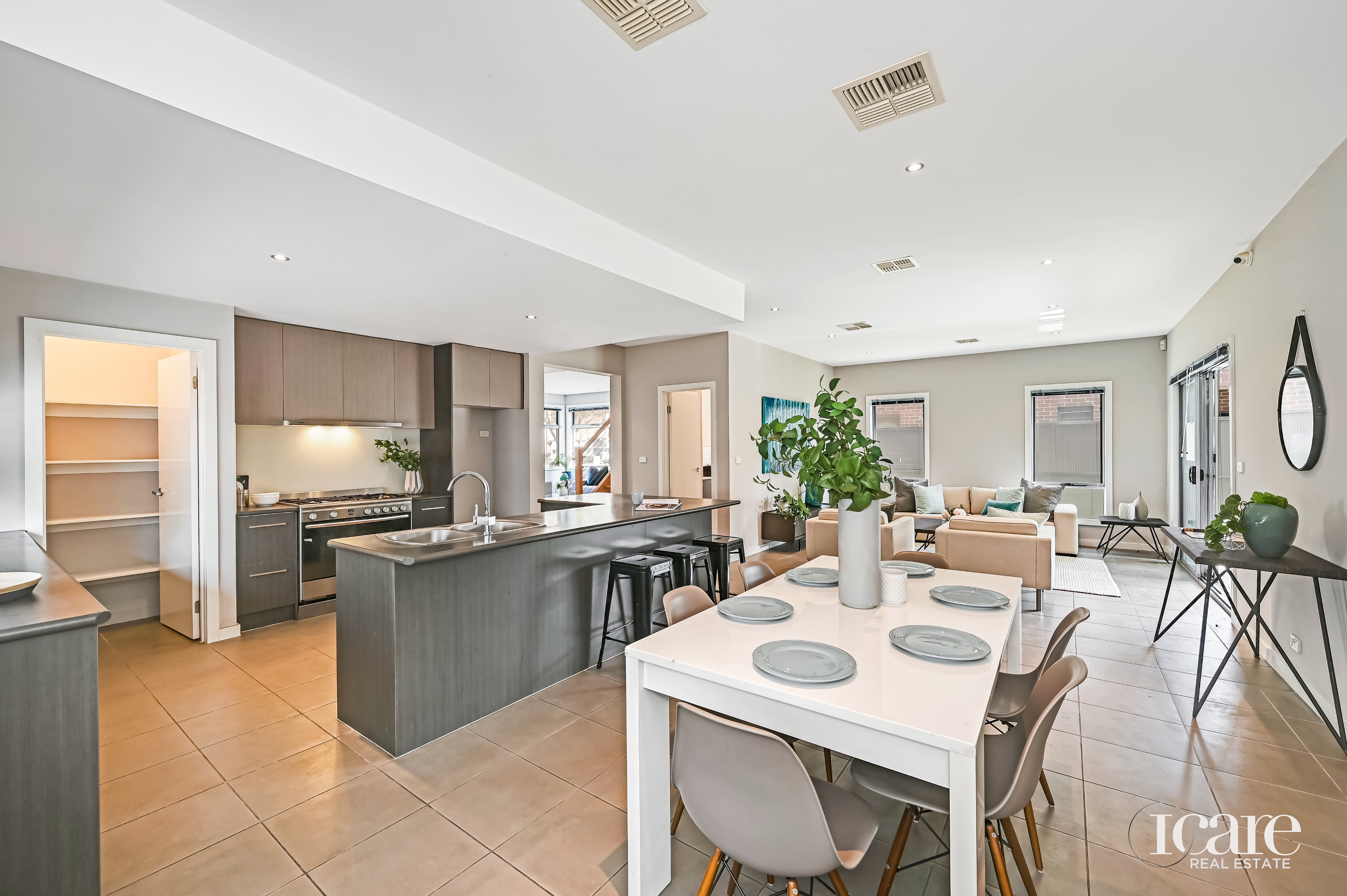 32 Woodruff Avenue, Maribyrnong VIC 3032, Maribyrnong - Thumbnail 2