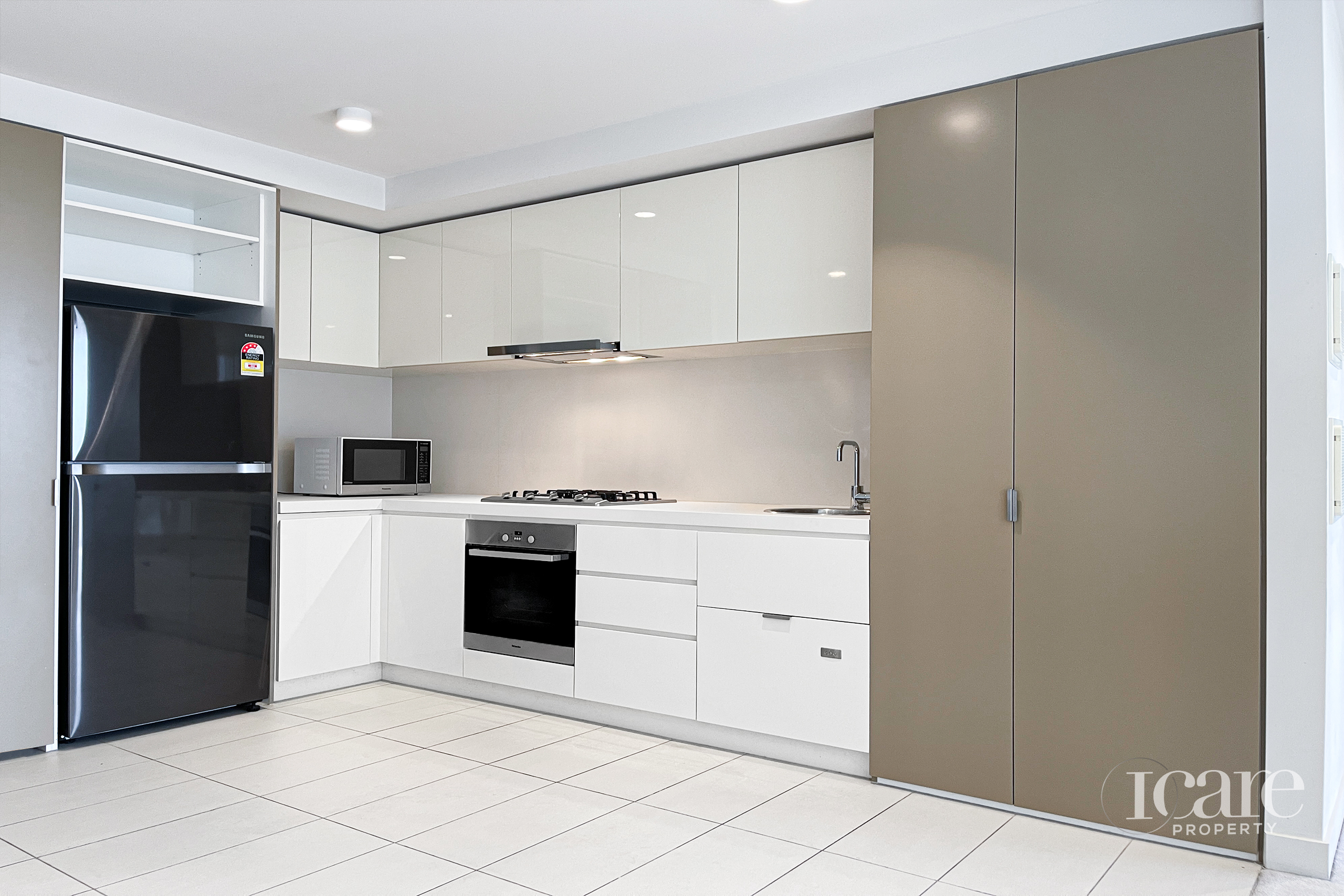 1806/33 Mackenzie Street, Melbourne VIC 3000, Melbourne - Thumbnail 4