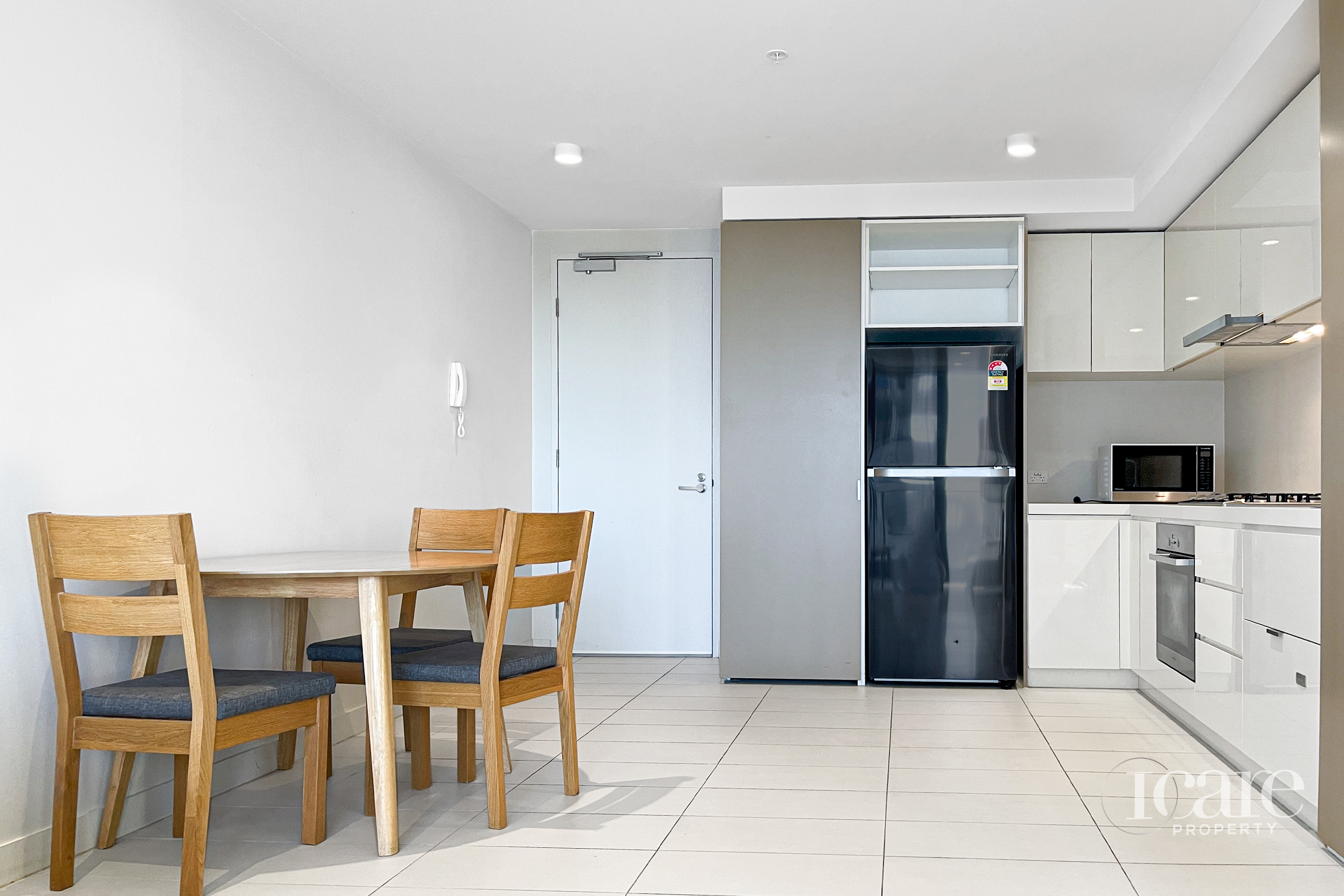 1806/33 Mackenzie Street, Melbourne VIC 3000, Melbourne - Thumbnail 3