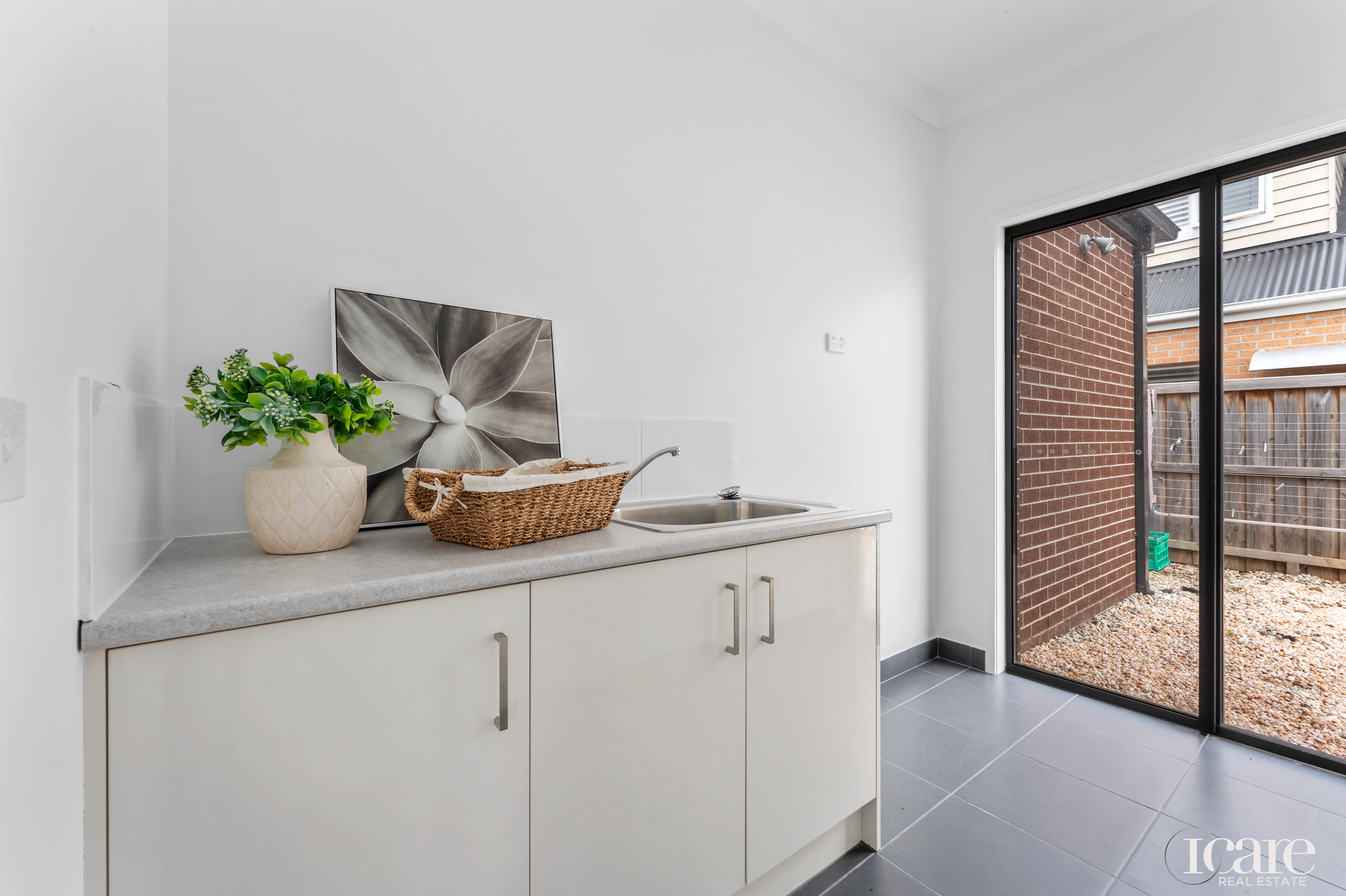 18 Pebblestone Circuit, Clyde North VIC 3978, Clyde North - Thumbnail 6
