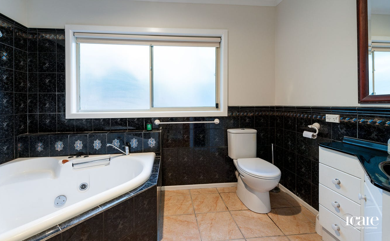 94 Greenhill Road, Greensborough VIC 3088, Greensborough - Thumbnail 7