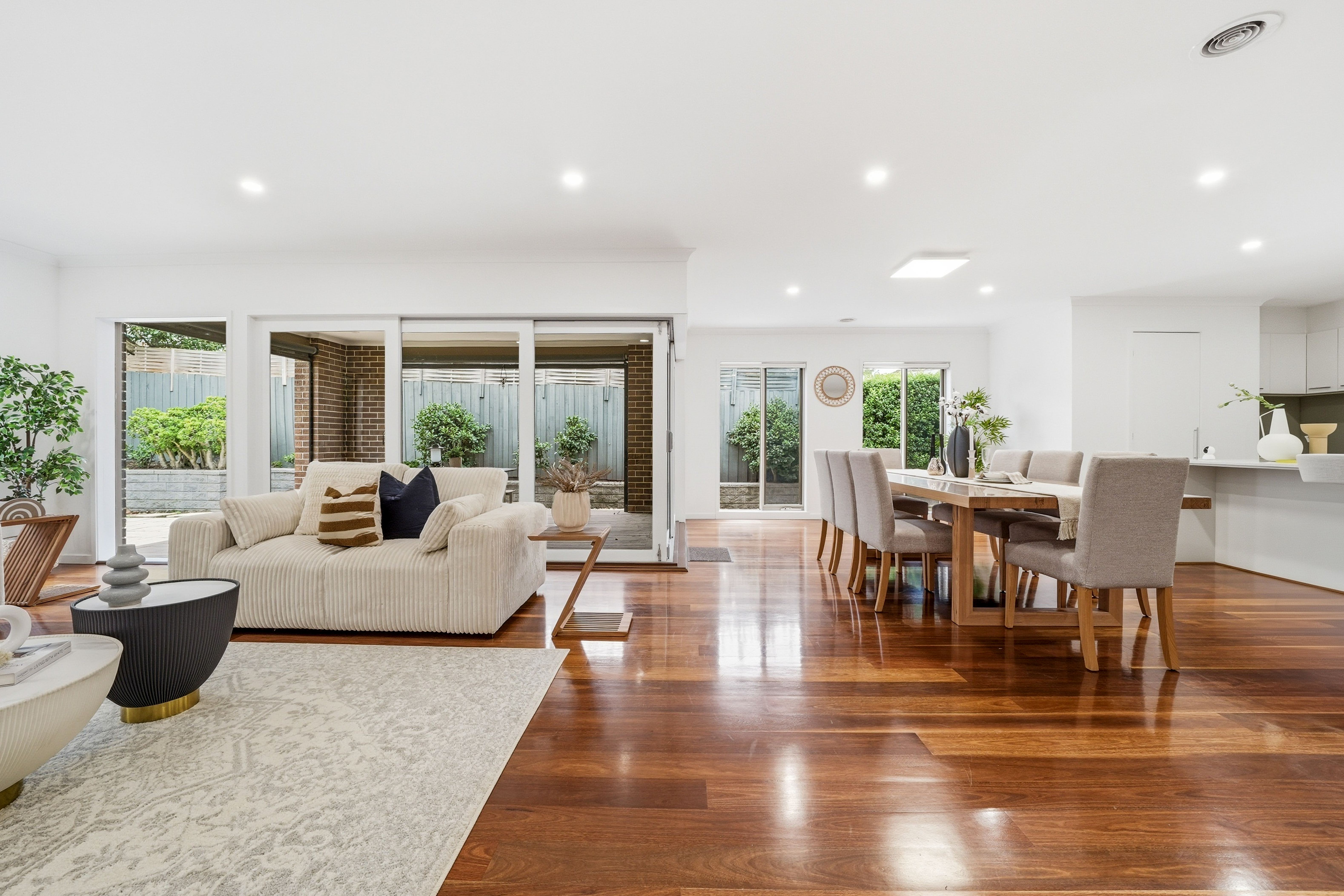 5 Muir Street, Mount Waverley VIC 3149, Mount Waverley - Thumbnail 2