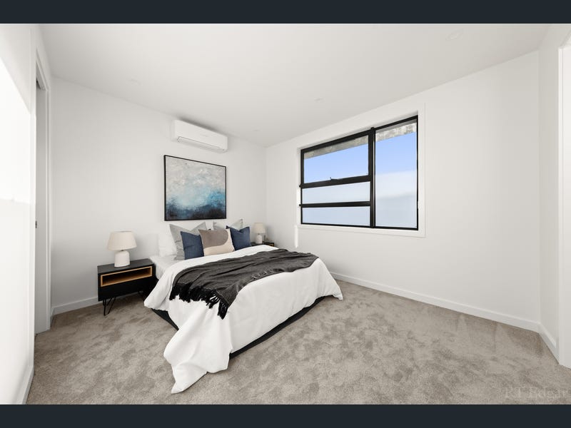 1&3/16 Hiddleston Avenue, Box Hill South VIC 3128, Box Hill South - Image 1